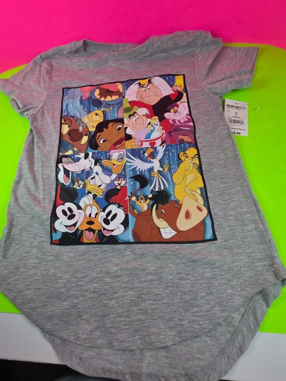 Disney Short Sleeve Character Shirt XS (1)
